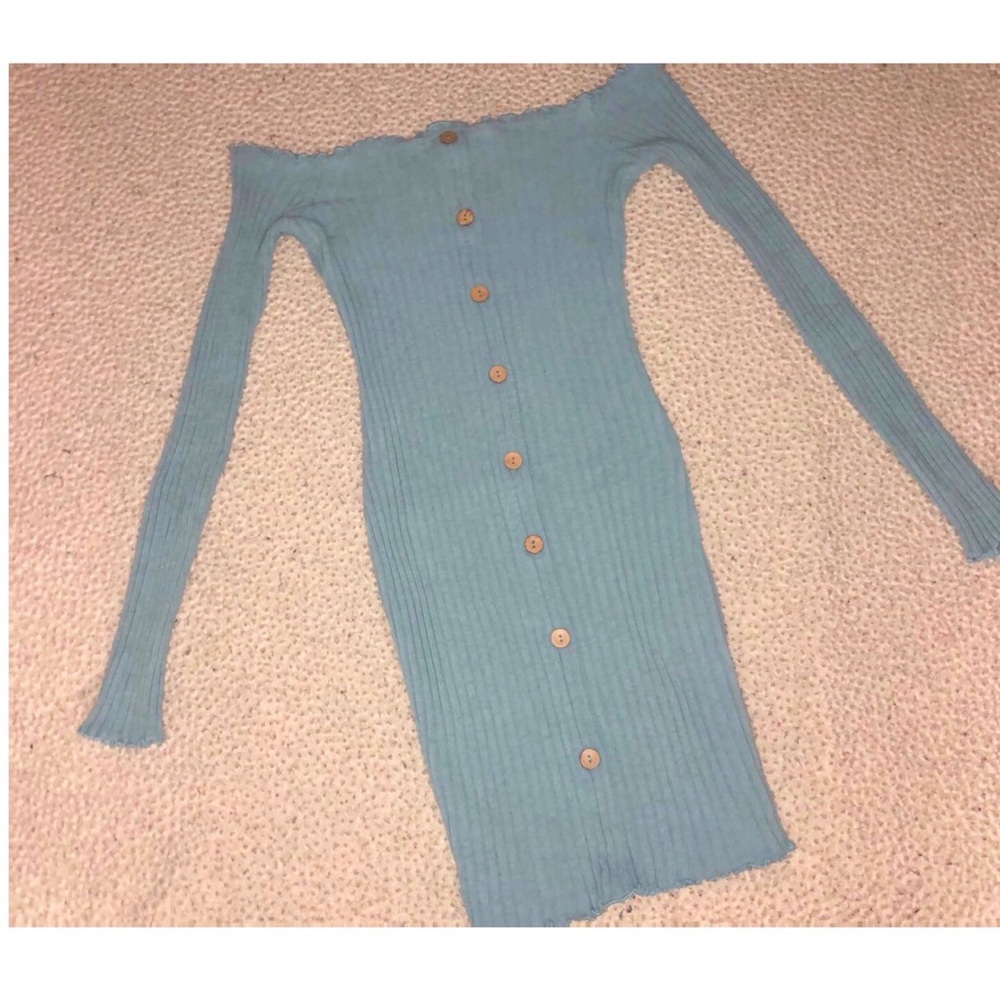 💕😍❤️MAKE AN OFFER! RIBBED BUTTON DRESS❤️😍💕 - Picture 4 of 4
